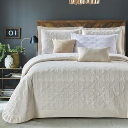 QV2426-14   Cristelle Queen Victoria 240x260